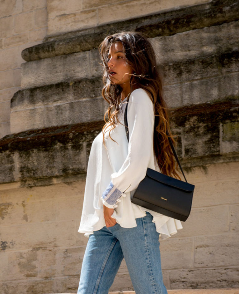 Petit Sac à Bandoulière En Cuir Italien Modamoda - Modèle T139LEDER - 22x18cm - Bandoulière Réglable Amovible