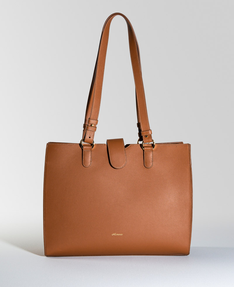L-elegant-marron2 Sac cabas en cuir camel - L’élégant