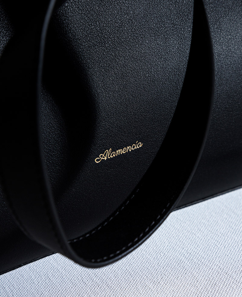 L-elegant-noir7 Sac cabas en cuir noir - L’élégant