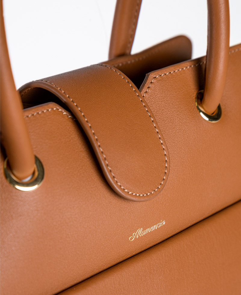 Le-desire-camel3 Sac à main en cuir camel - Le désiré