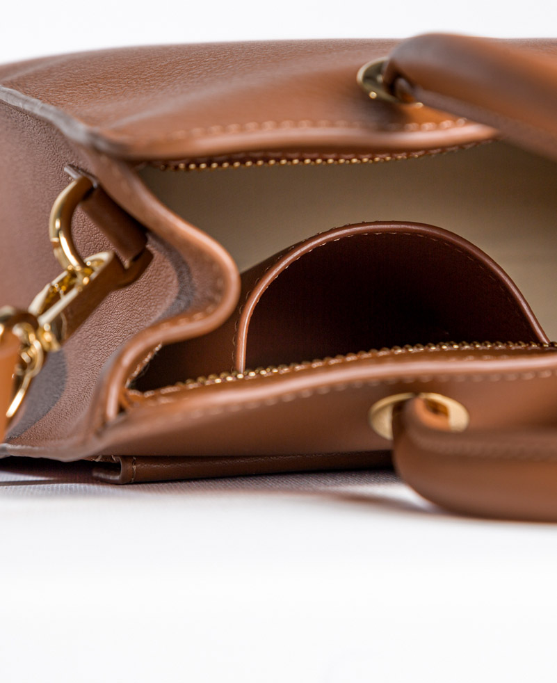 Le-desire-camel4 Sac à main en cuir camel - Le désiré